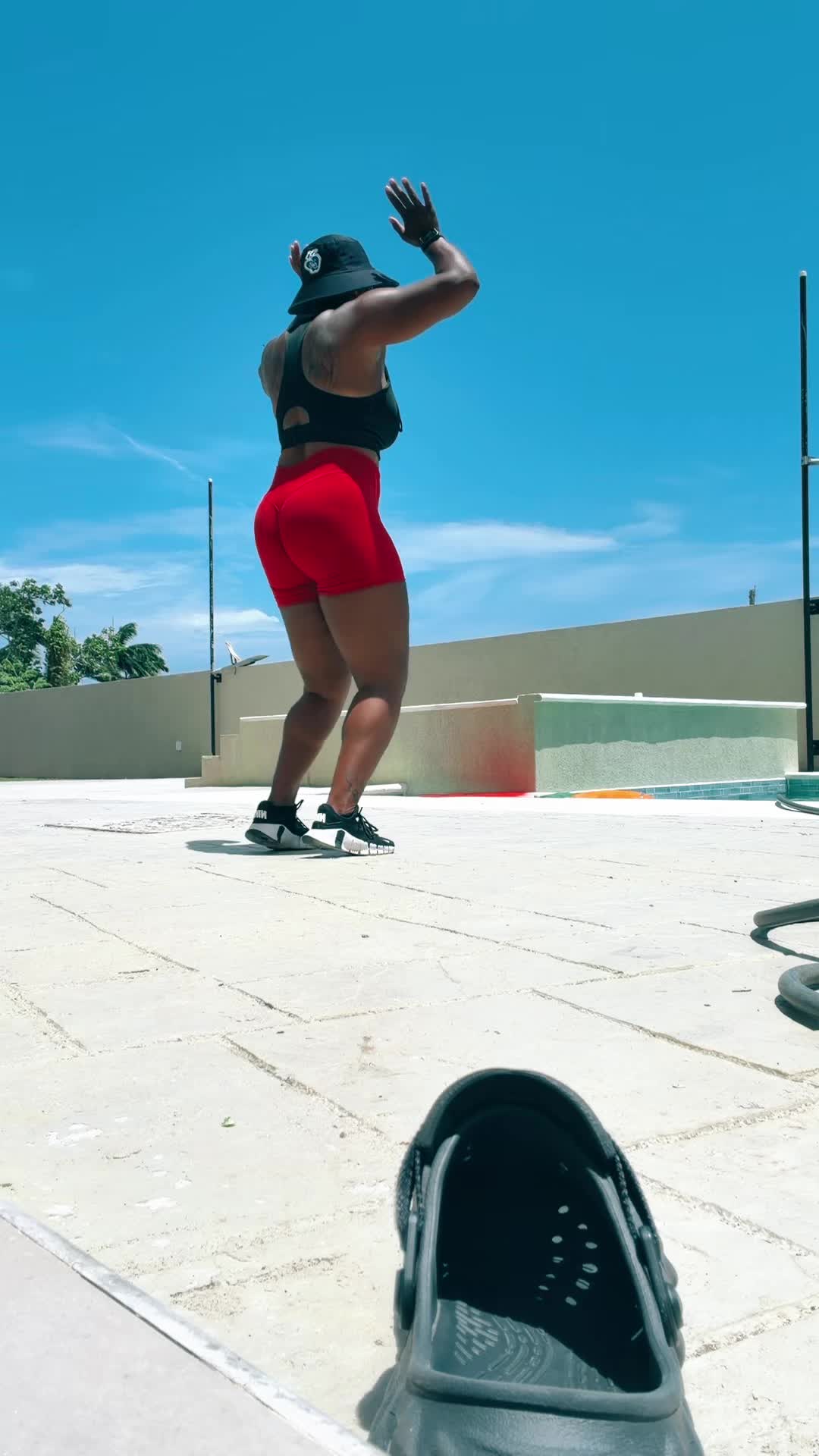 @Niaeman