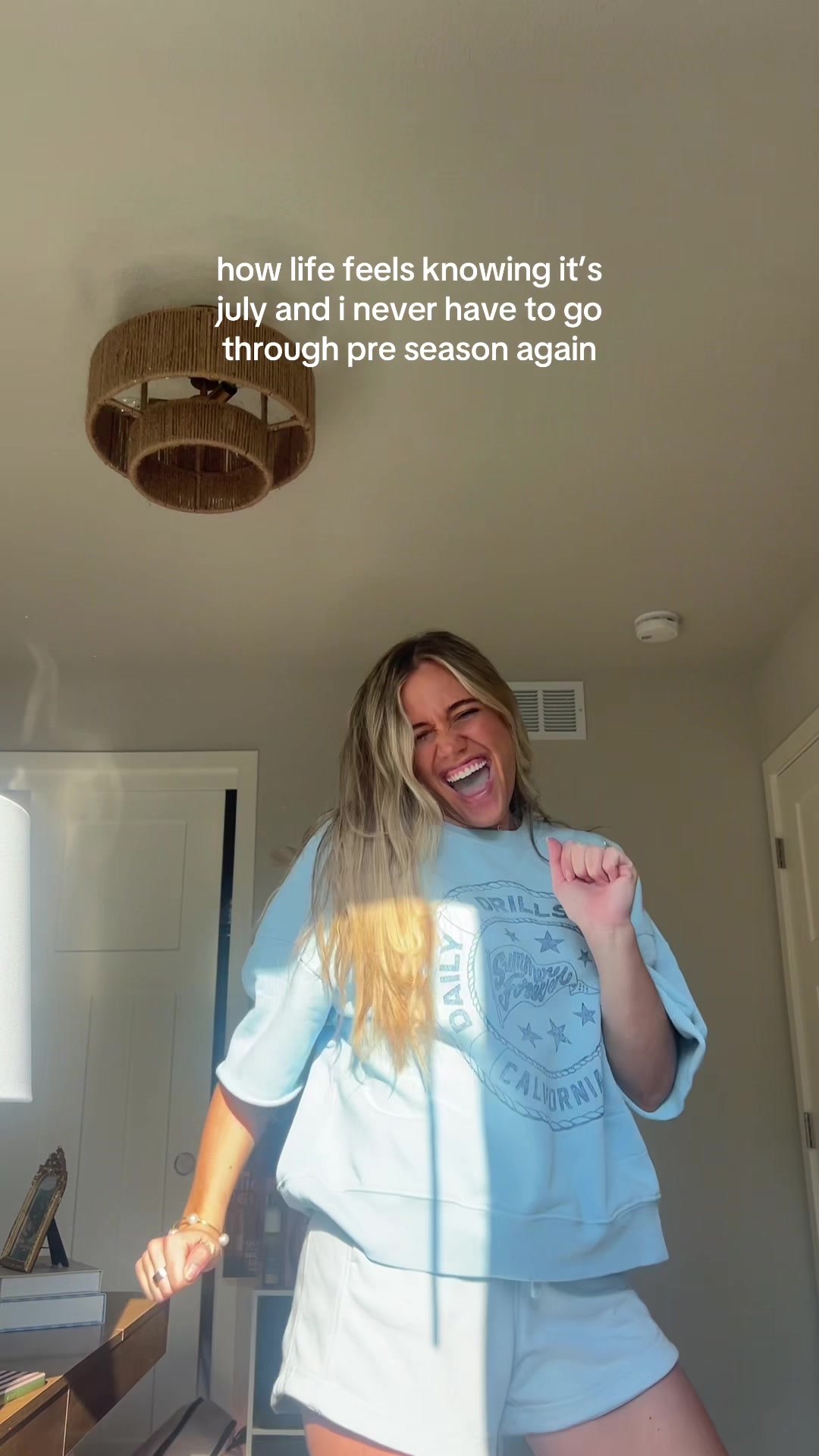 @caitlinkellnerr