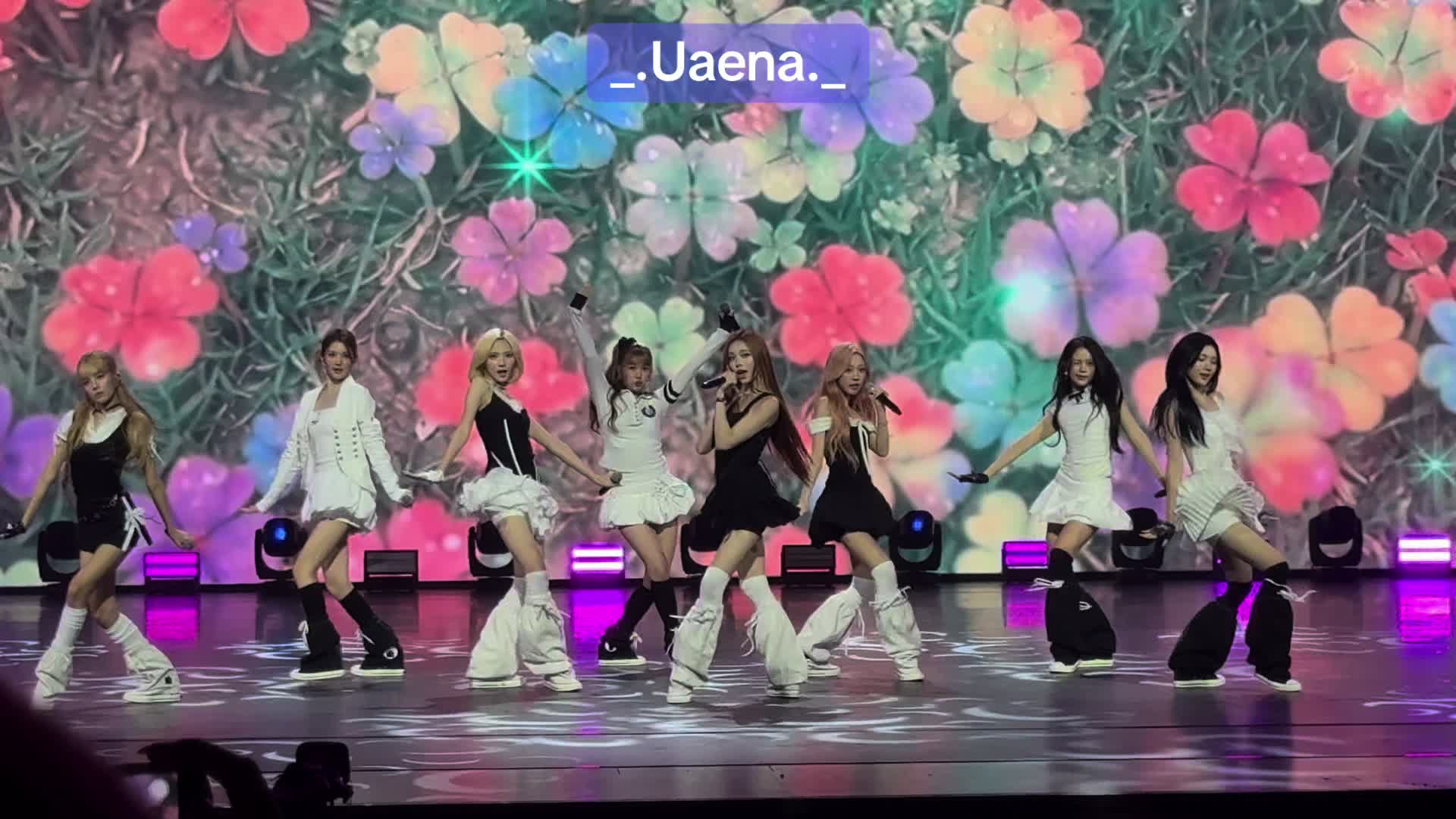 @Uaena 💜