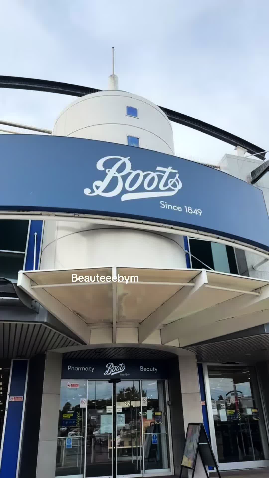 @BeauteeeByM