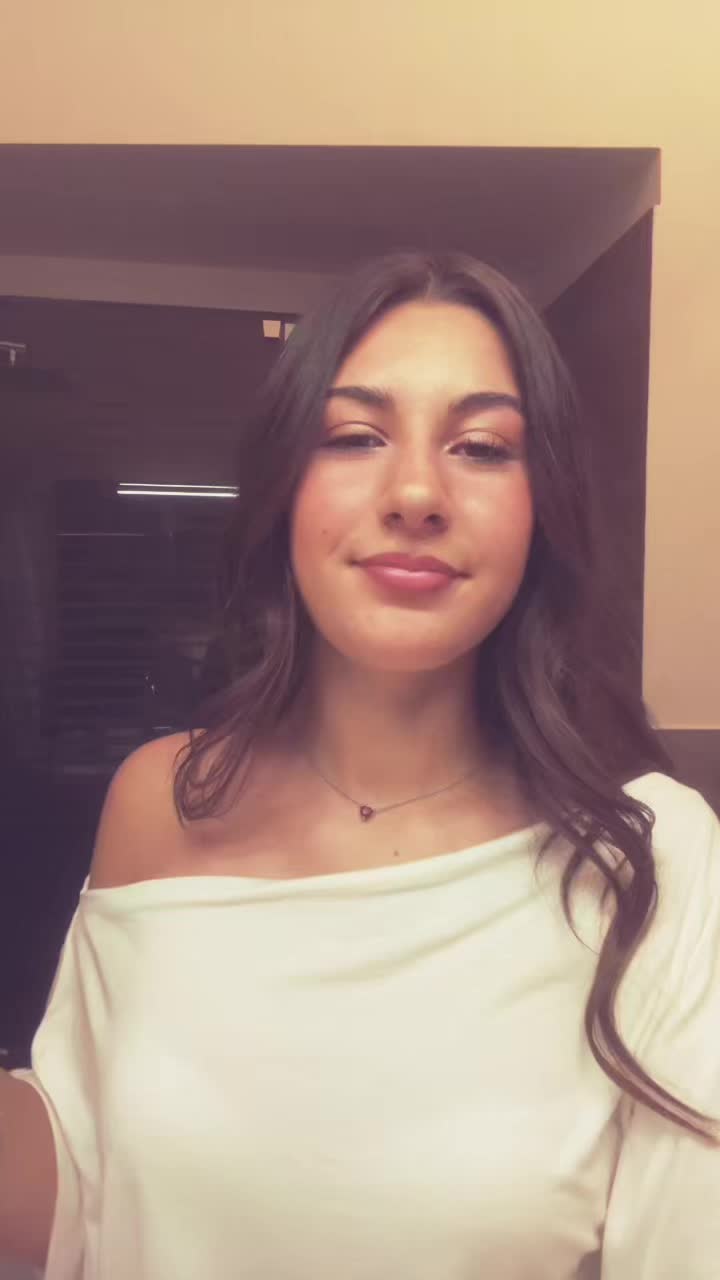 @ℰ