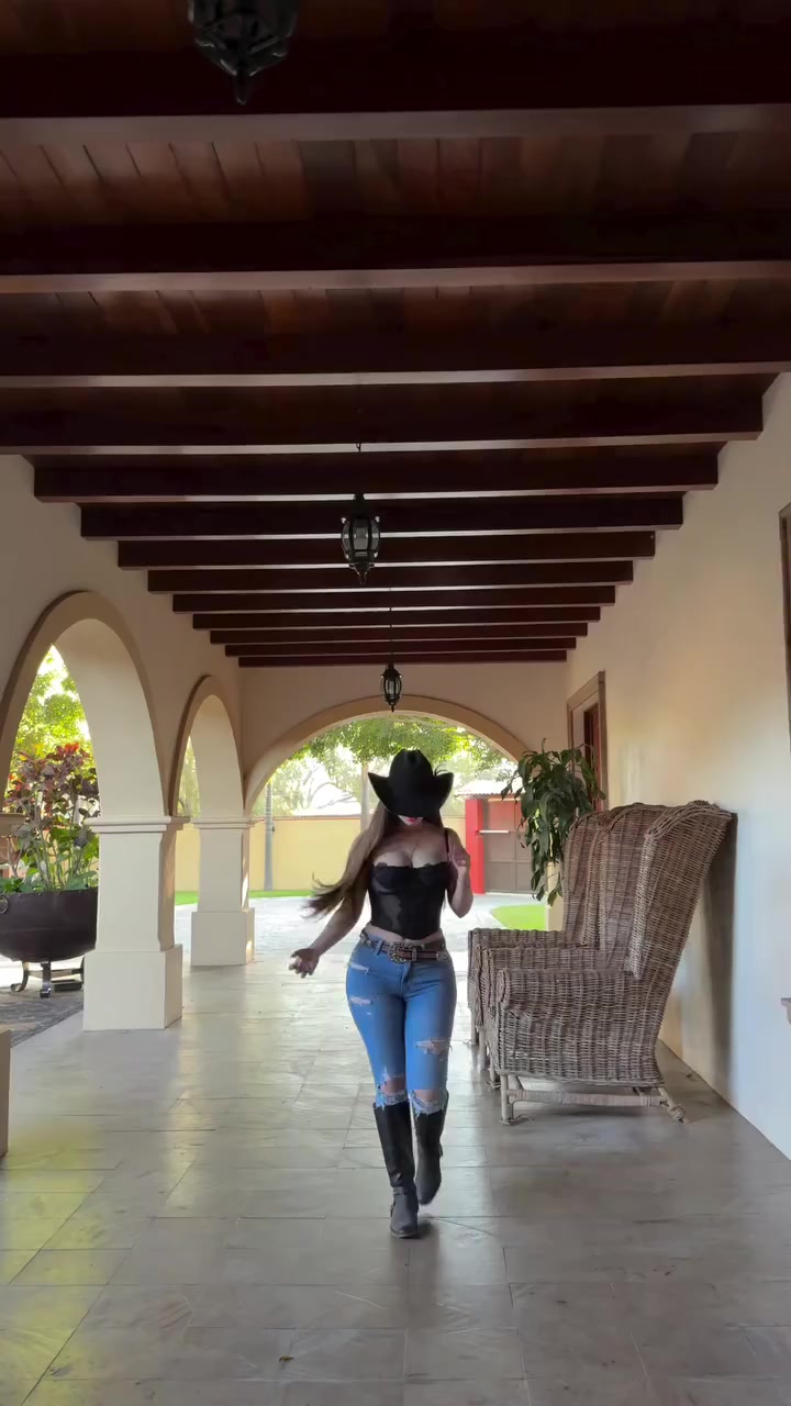 @Hermosilla