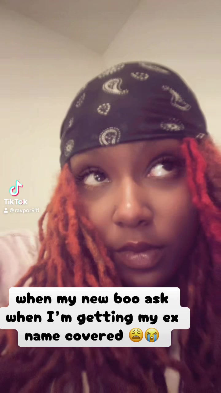 @🦦