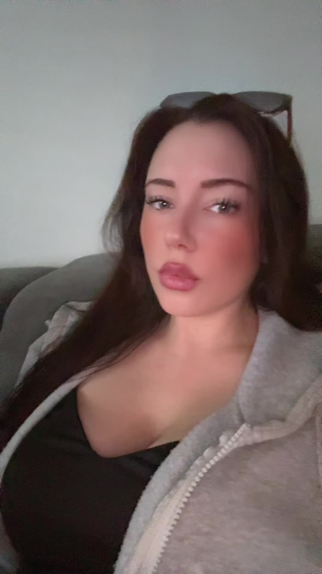 @Jasmina🧸