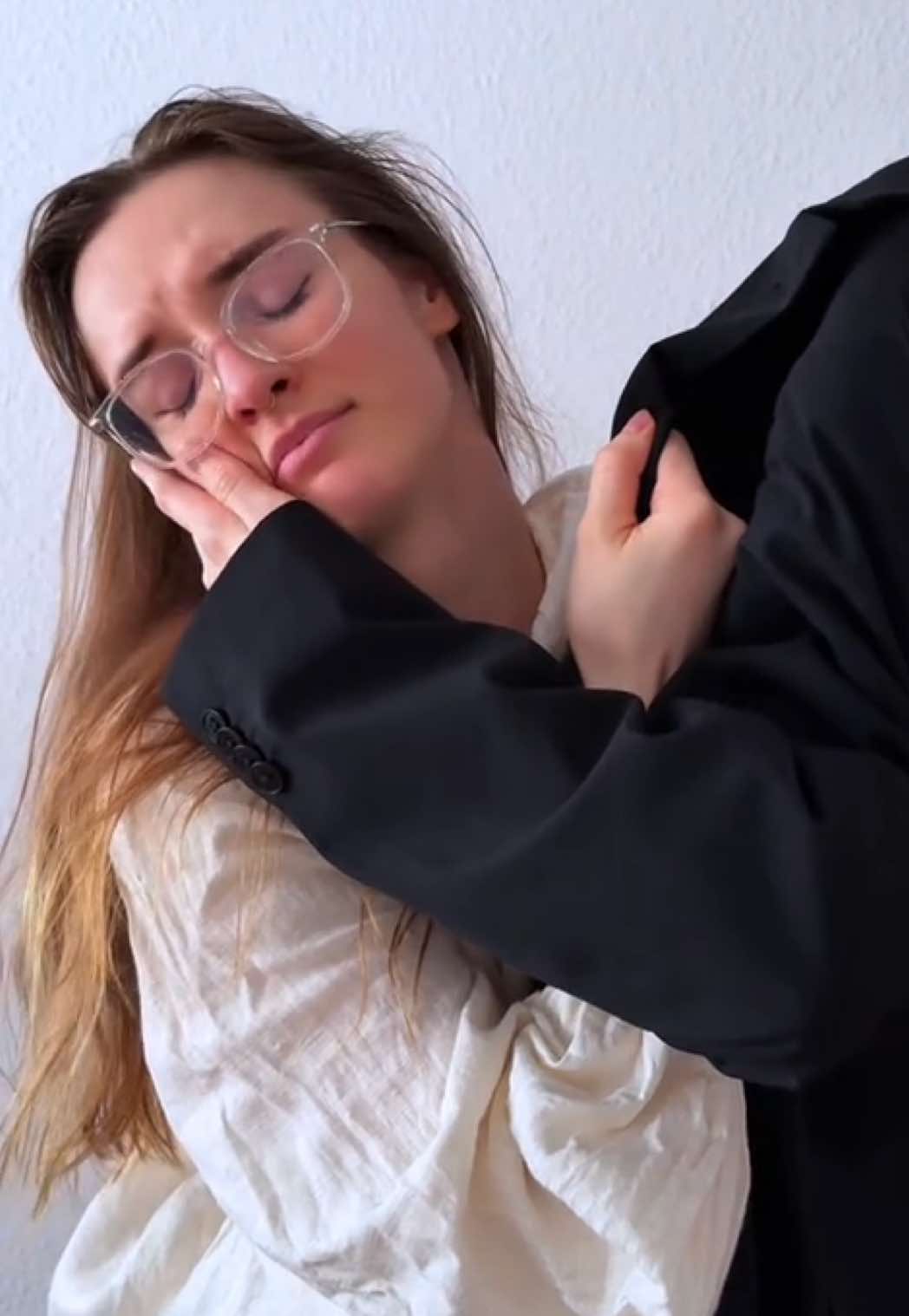 @Persynia