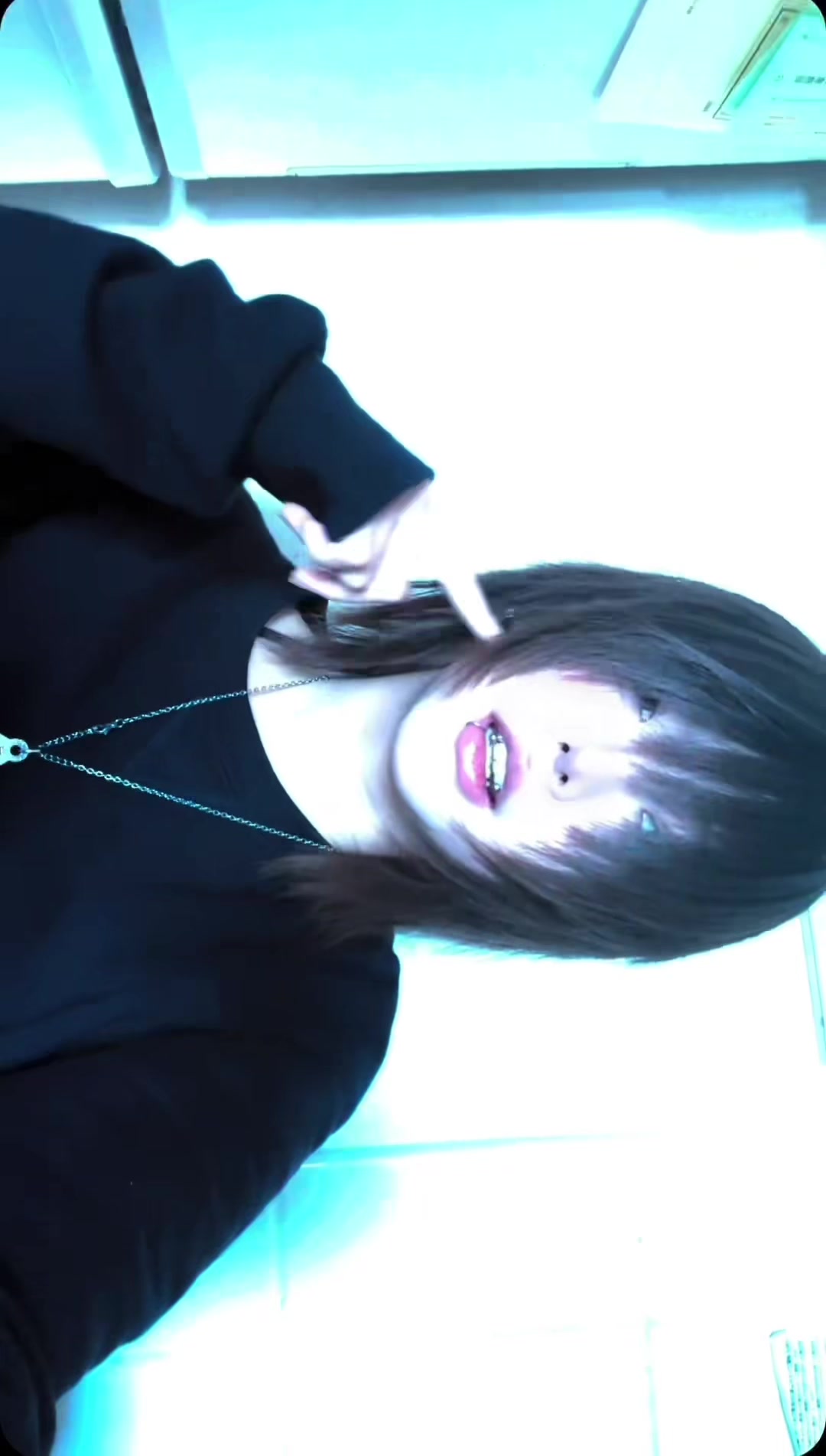@Aru