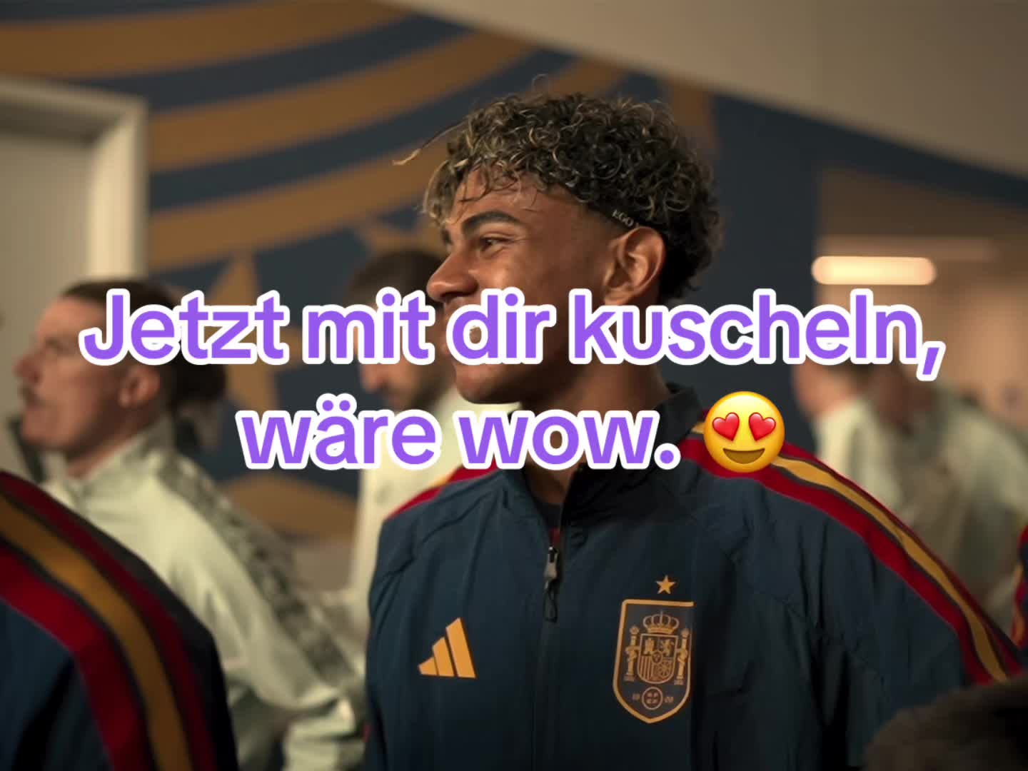 @𝑬 ツ
