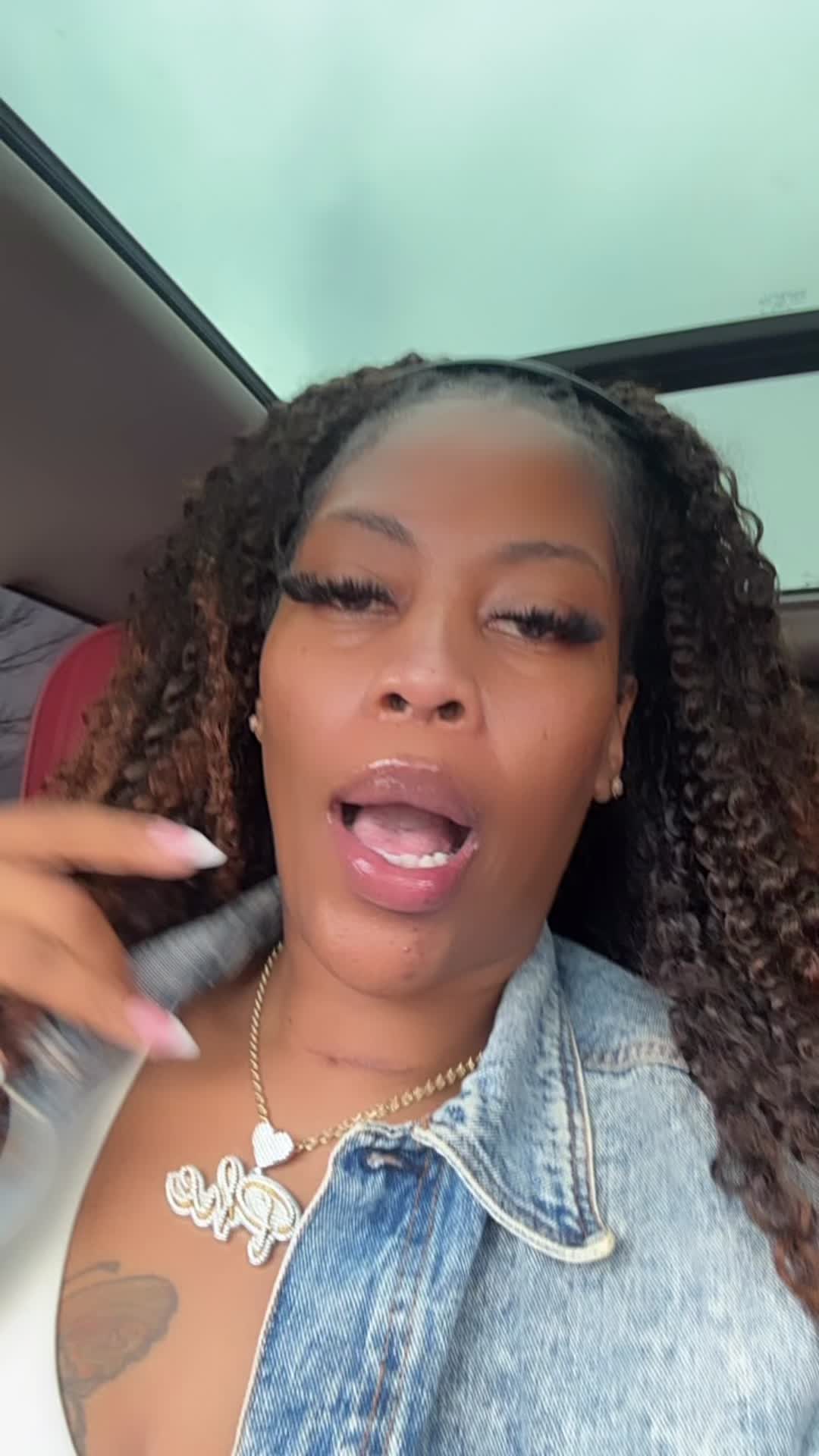 @Pheeeeee