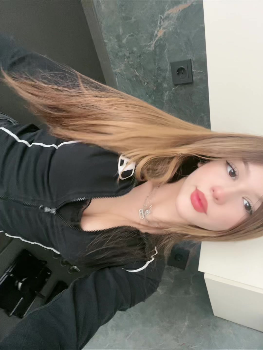 @Nisa🎀