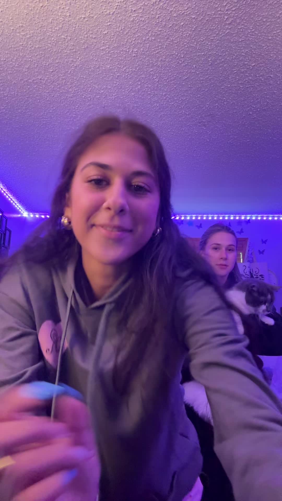 @Mara💜