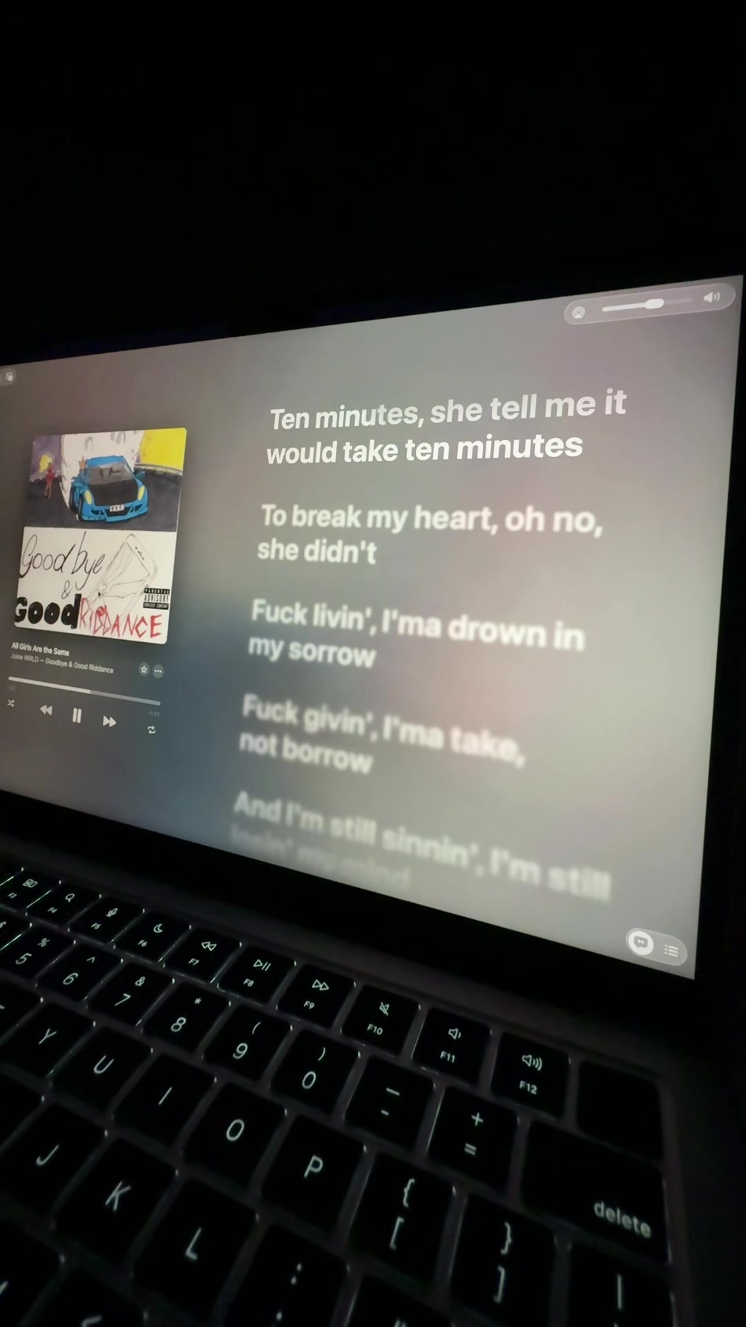 @lyricsprada