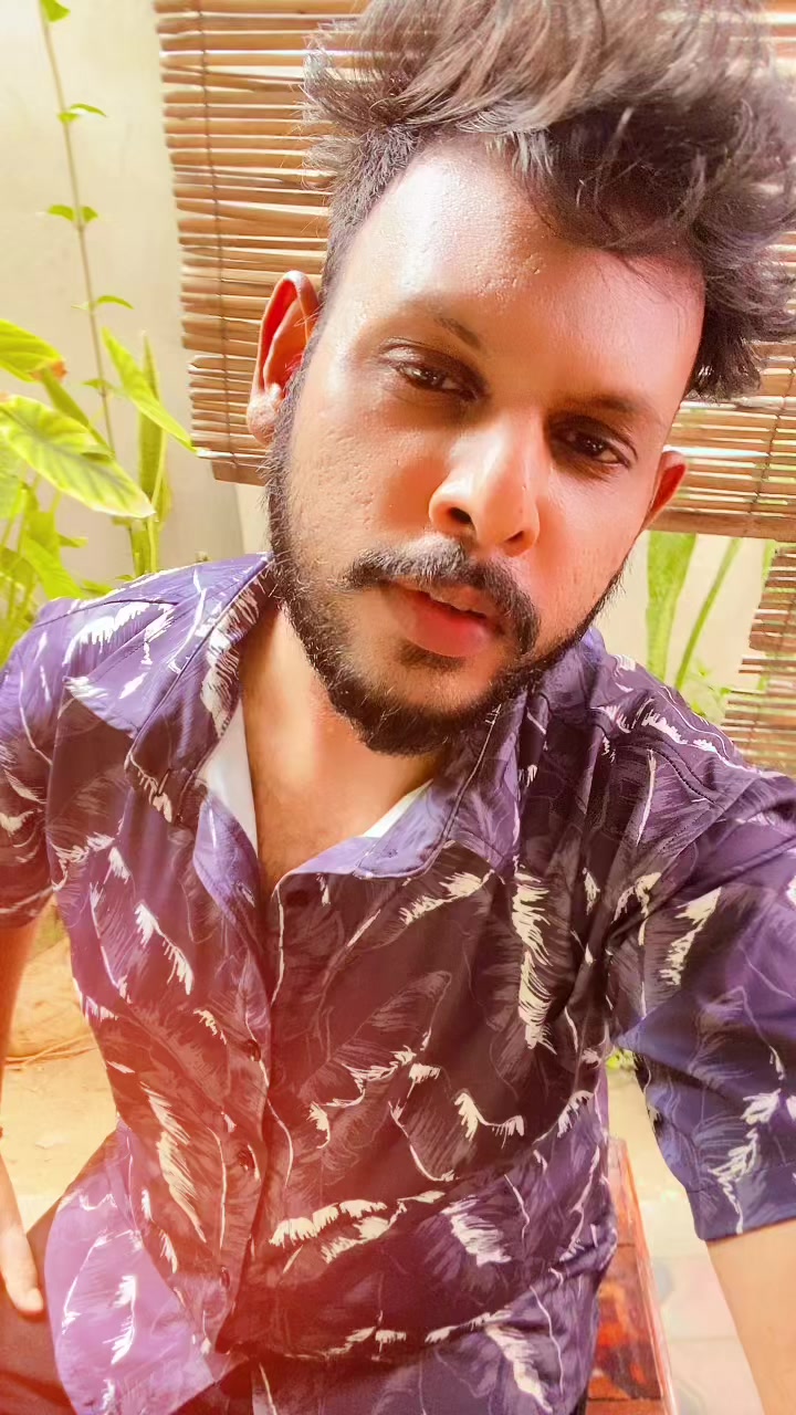 @𝐀𝐬𝐡𝐟𝐚𝐪👑