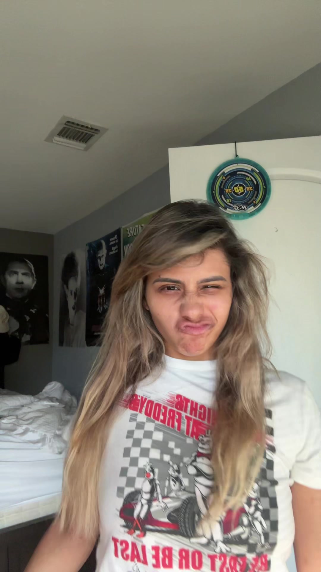 @Jariii