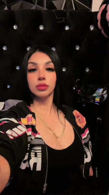 @Angie macias