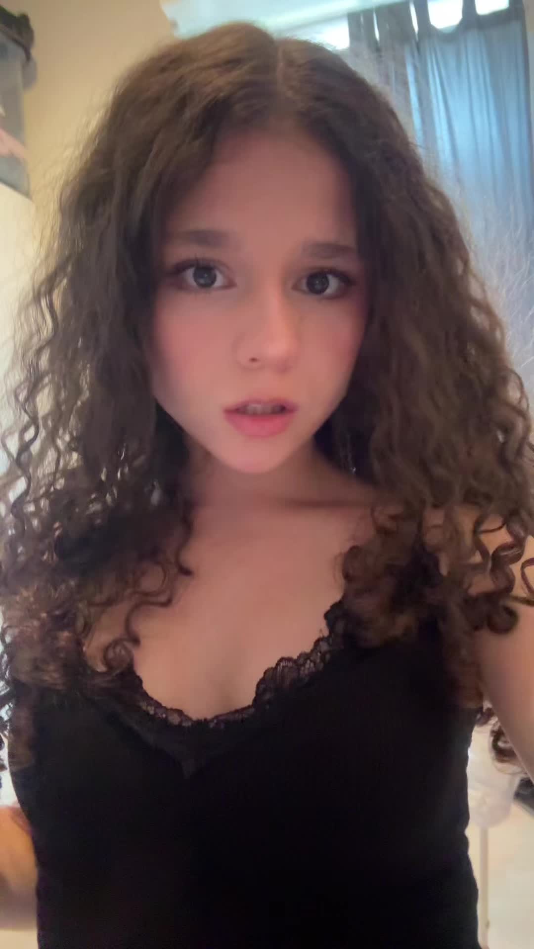 @🦄