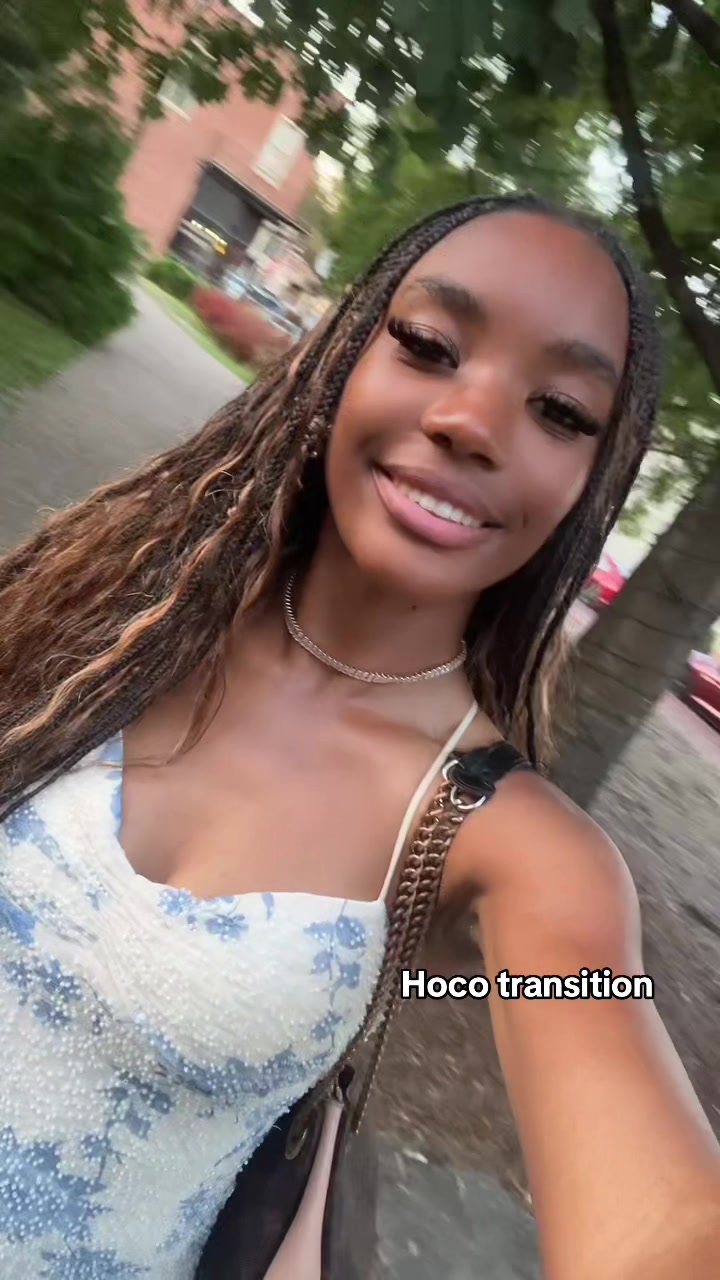@𝒞𝑒𝓈𝒾𝓁𝓎 👸🏽🎀