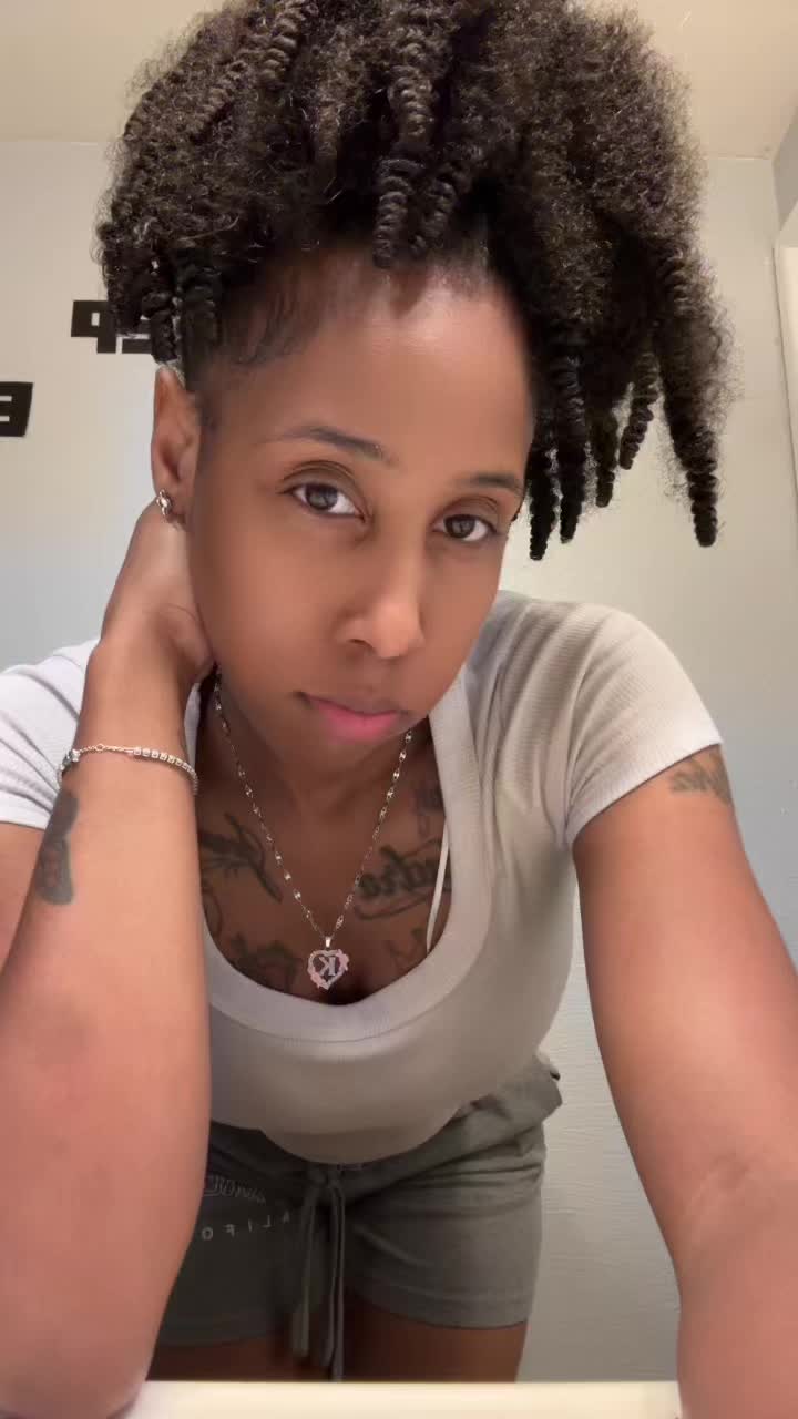 @ladyraveli