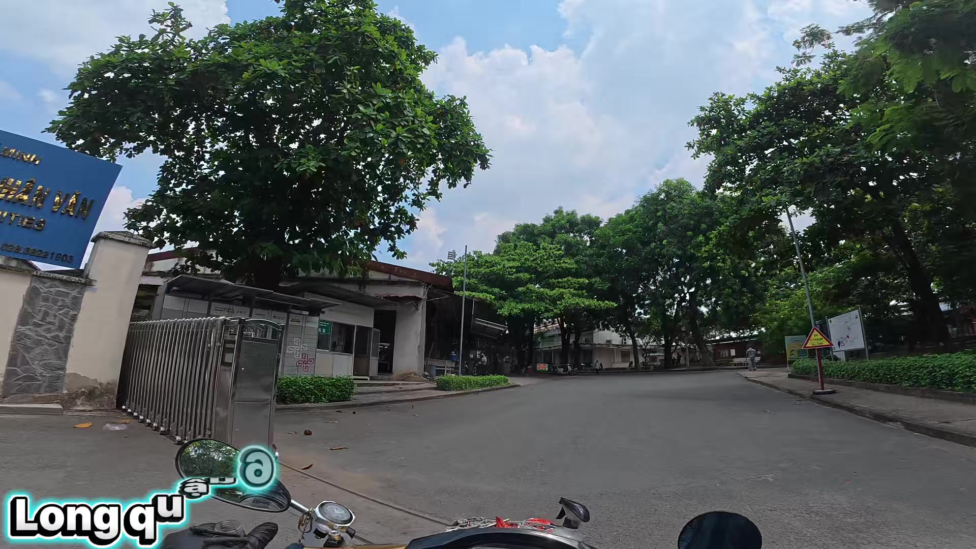 @Long Quận 9