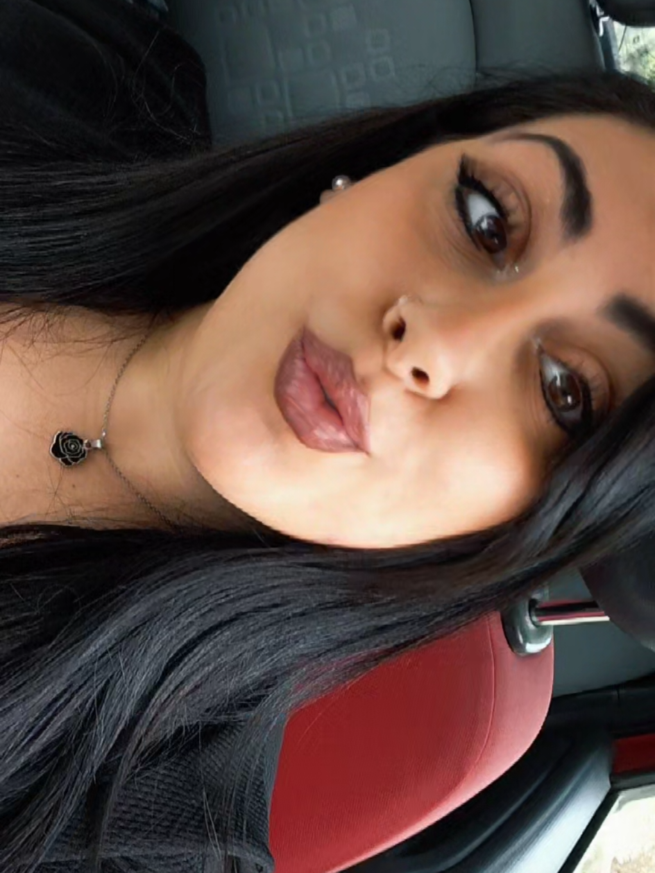 @Debora🎀✨️