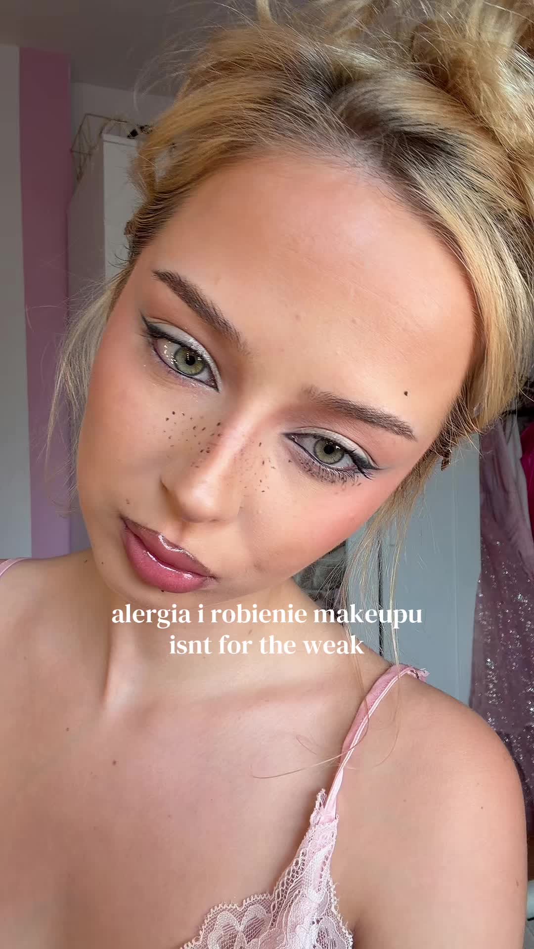 @Vicrossie🪽