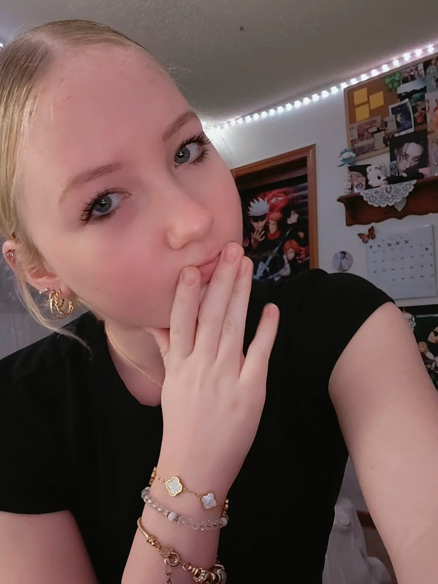@angie་༘࿐