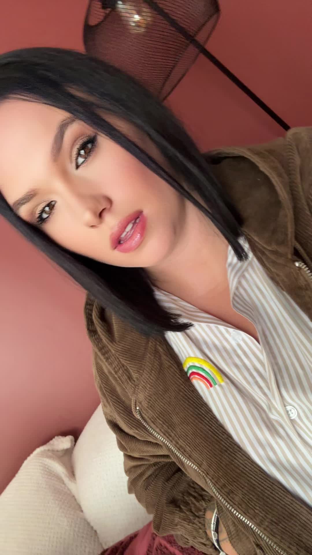 @😈