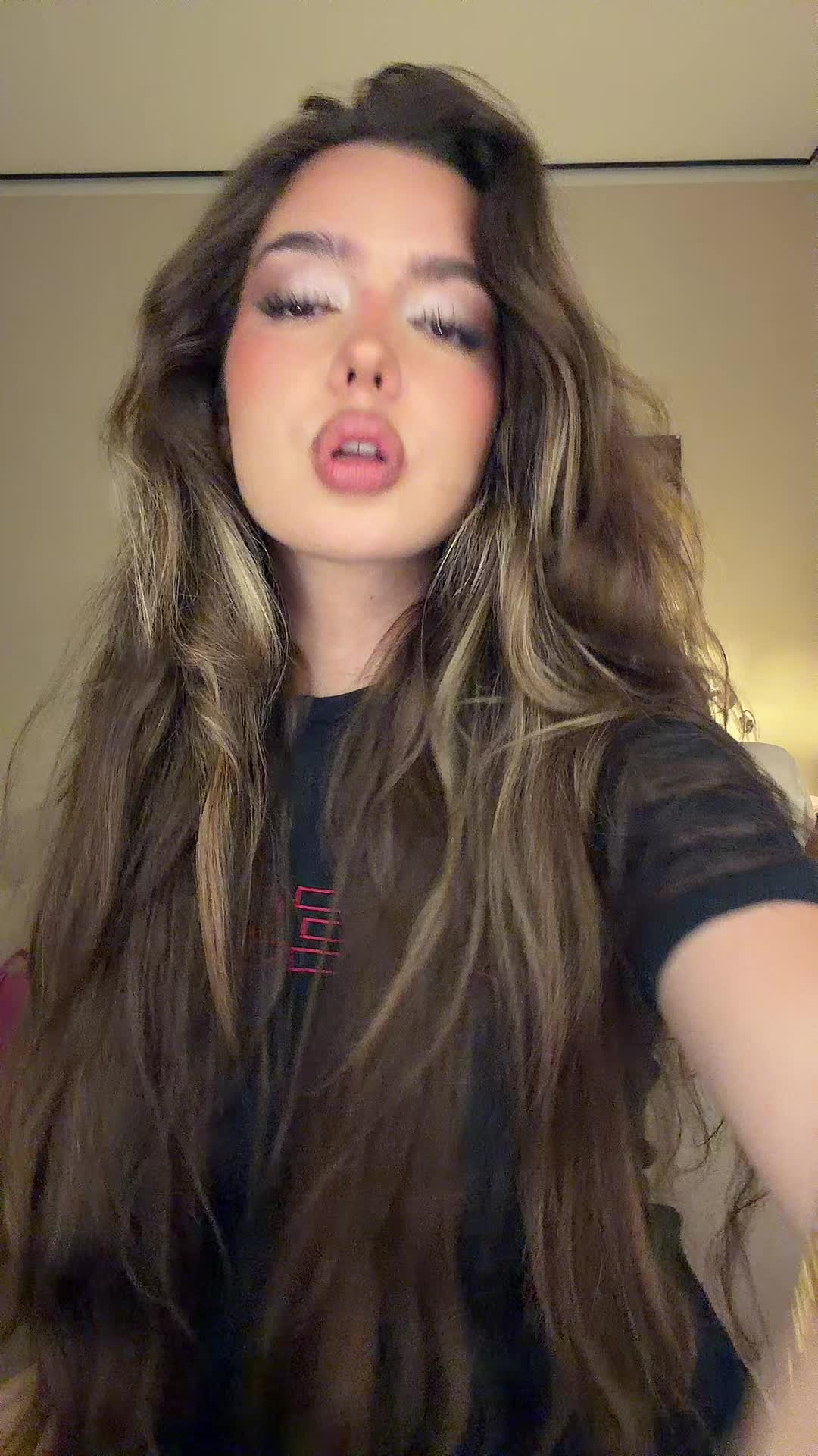 @adelinaballerina2
