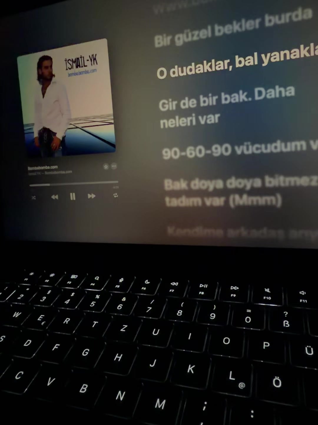 @🎶