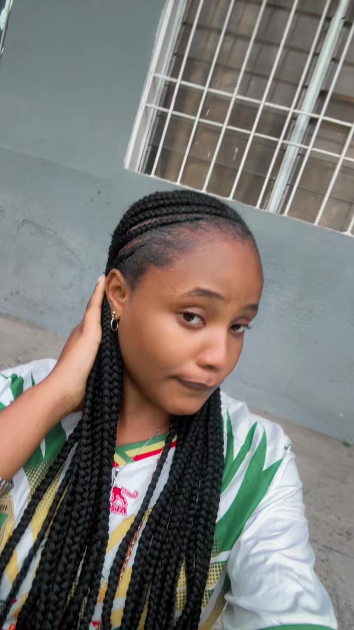 @Exaucia Lukau🧜♀️🌚🕊️💋
