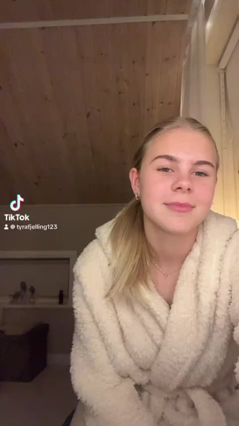 @theatyra
