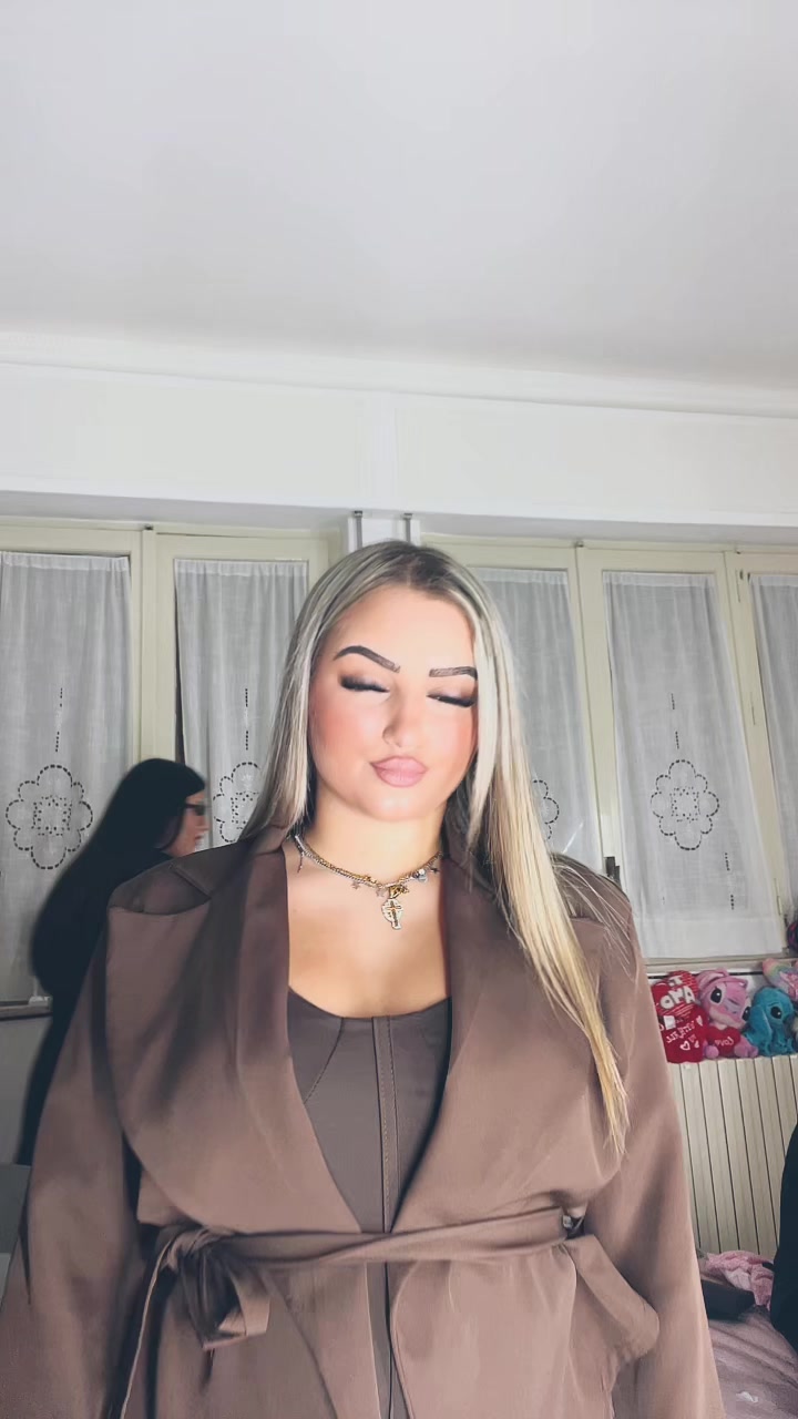 @A N G I👸🏼