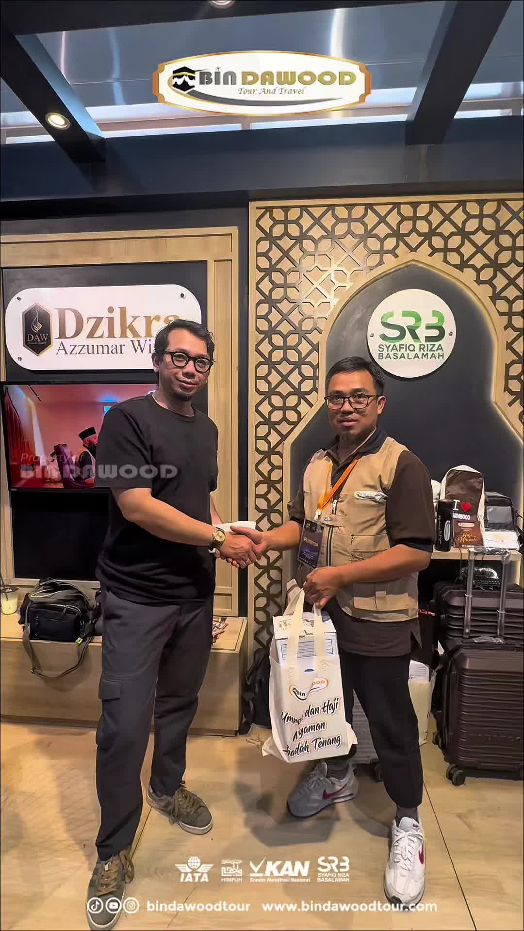 @Bin Dawood Tour And Travel