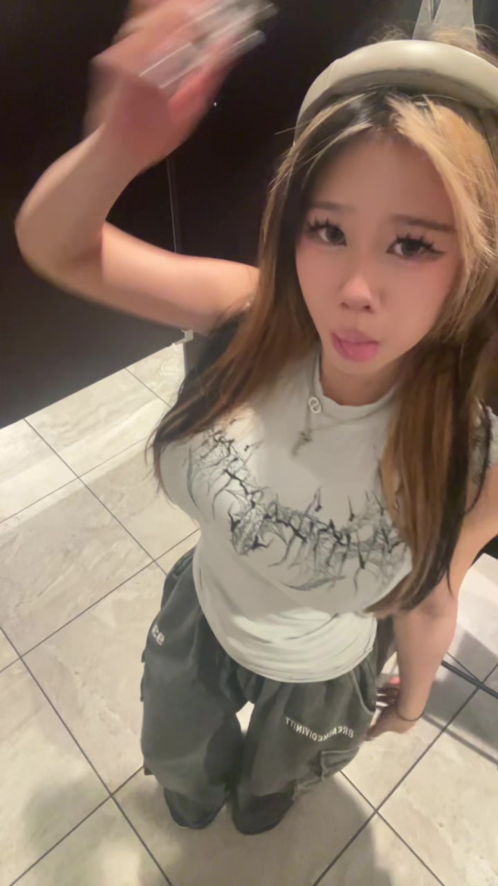 @Christina