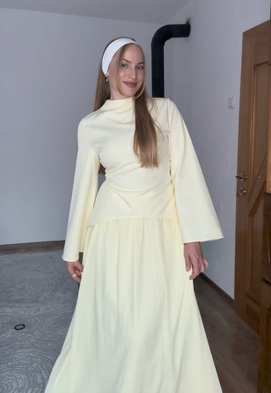 @Isabella