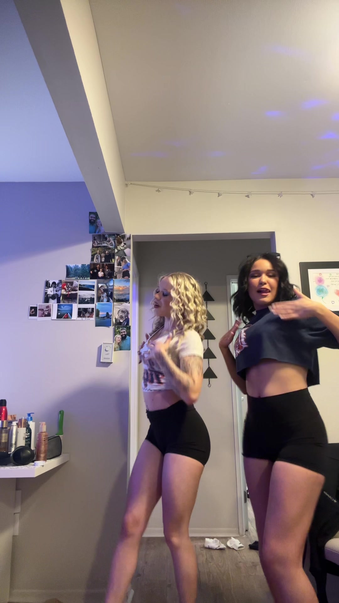 @Av