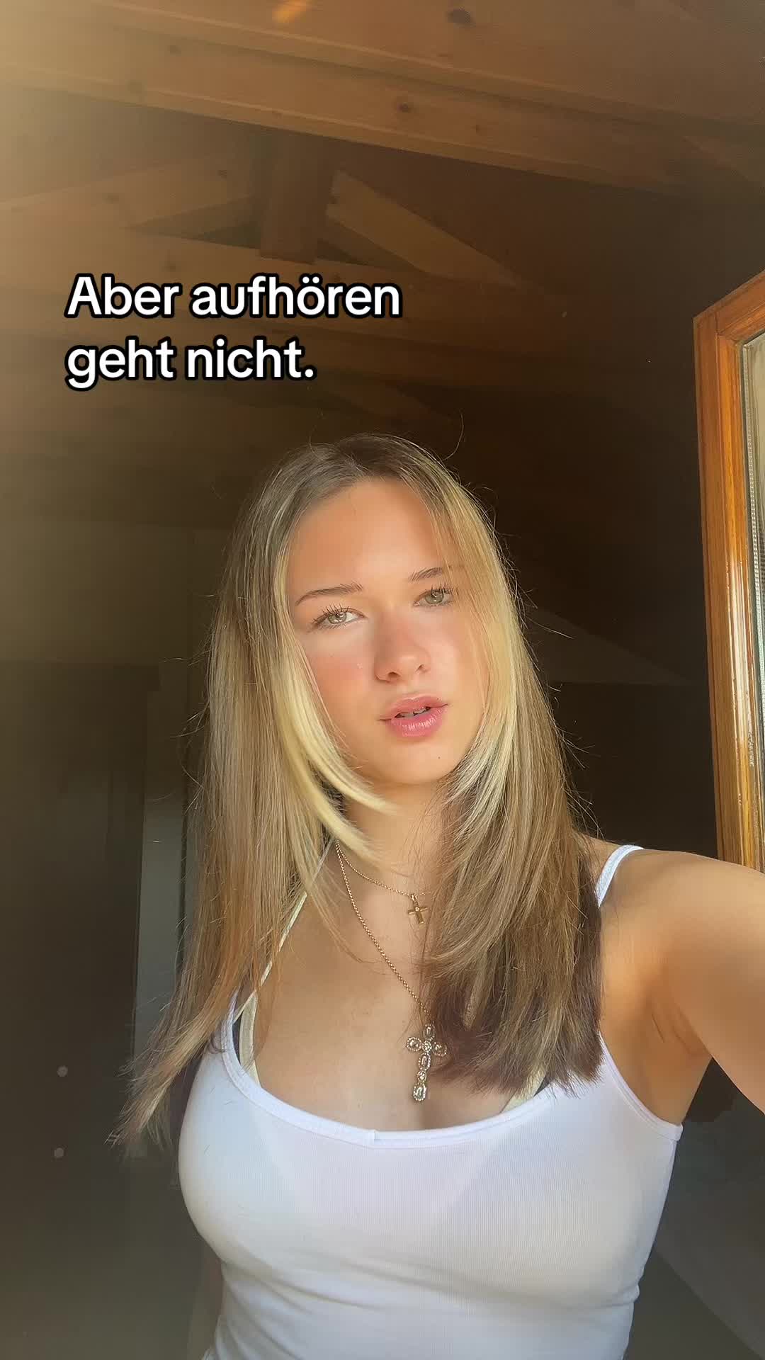 @€lla_🪼