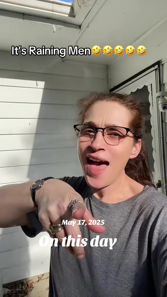 @Christina🫶🏻