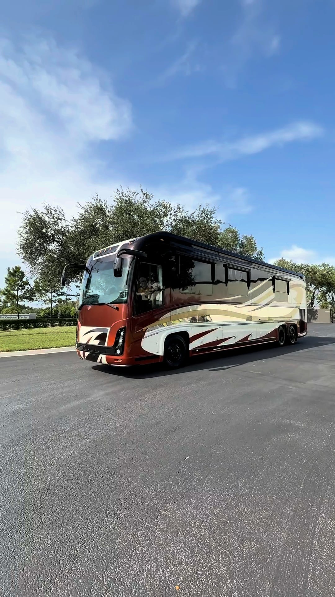 @the_motorcoach_store