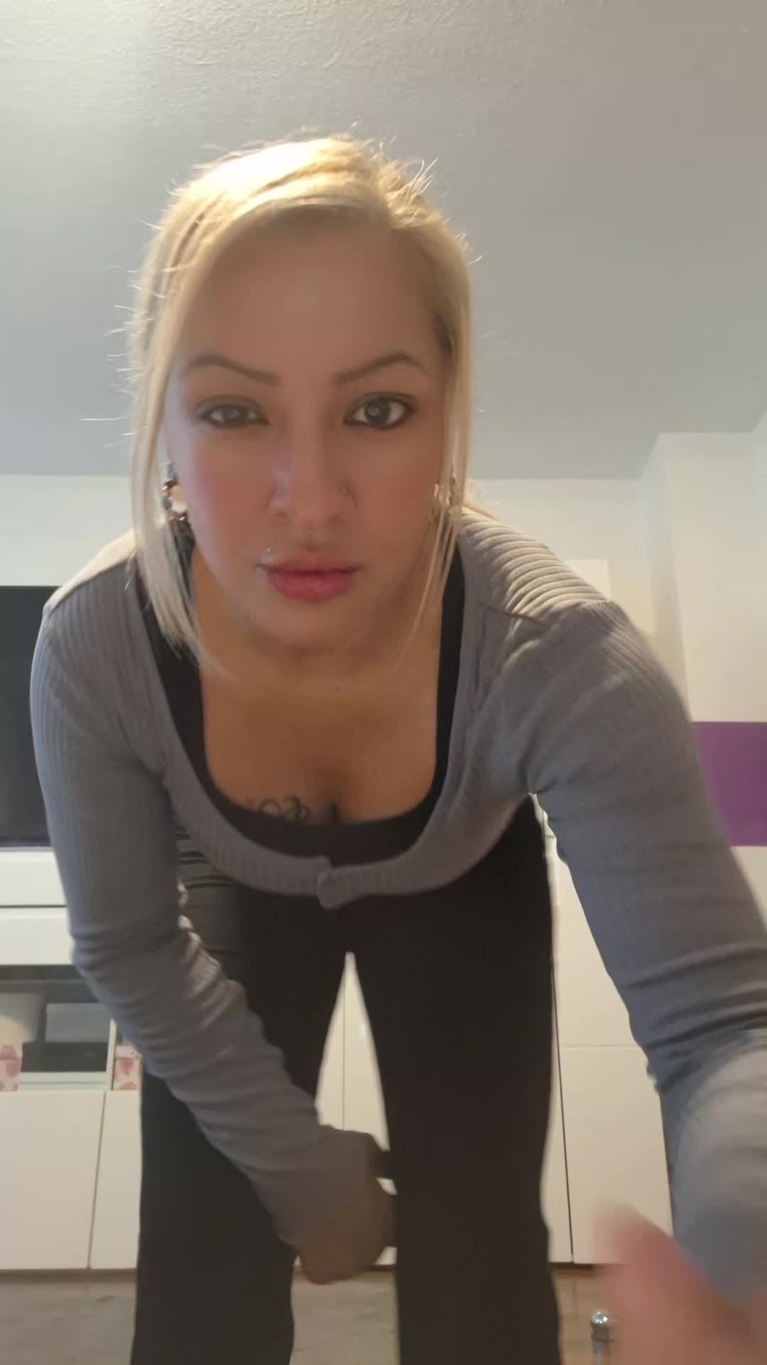 @Ivana 🎙✝️jesus ist Gott ❤️