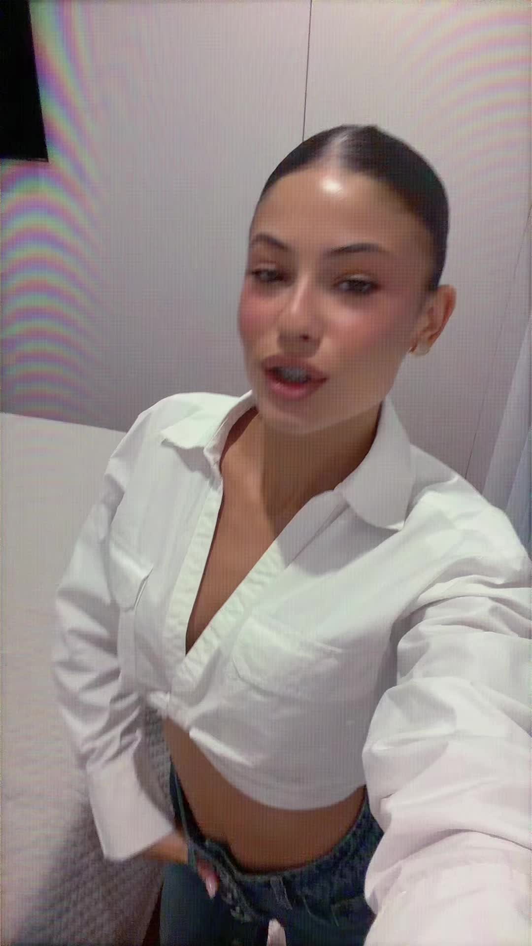 @L I S A ๐ฆ