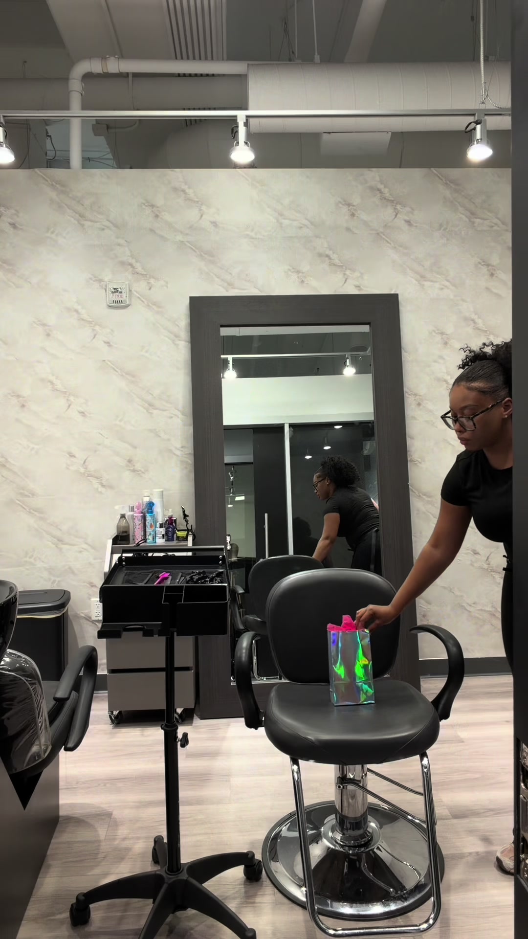 @Desi | Houston Hairstylist โจ