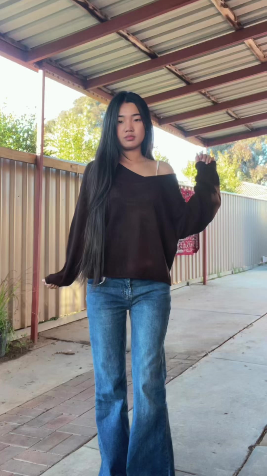@><