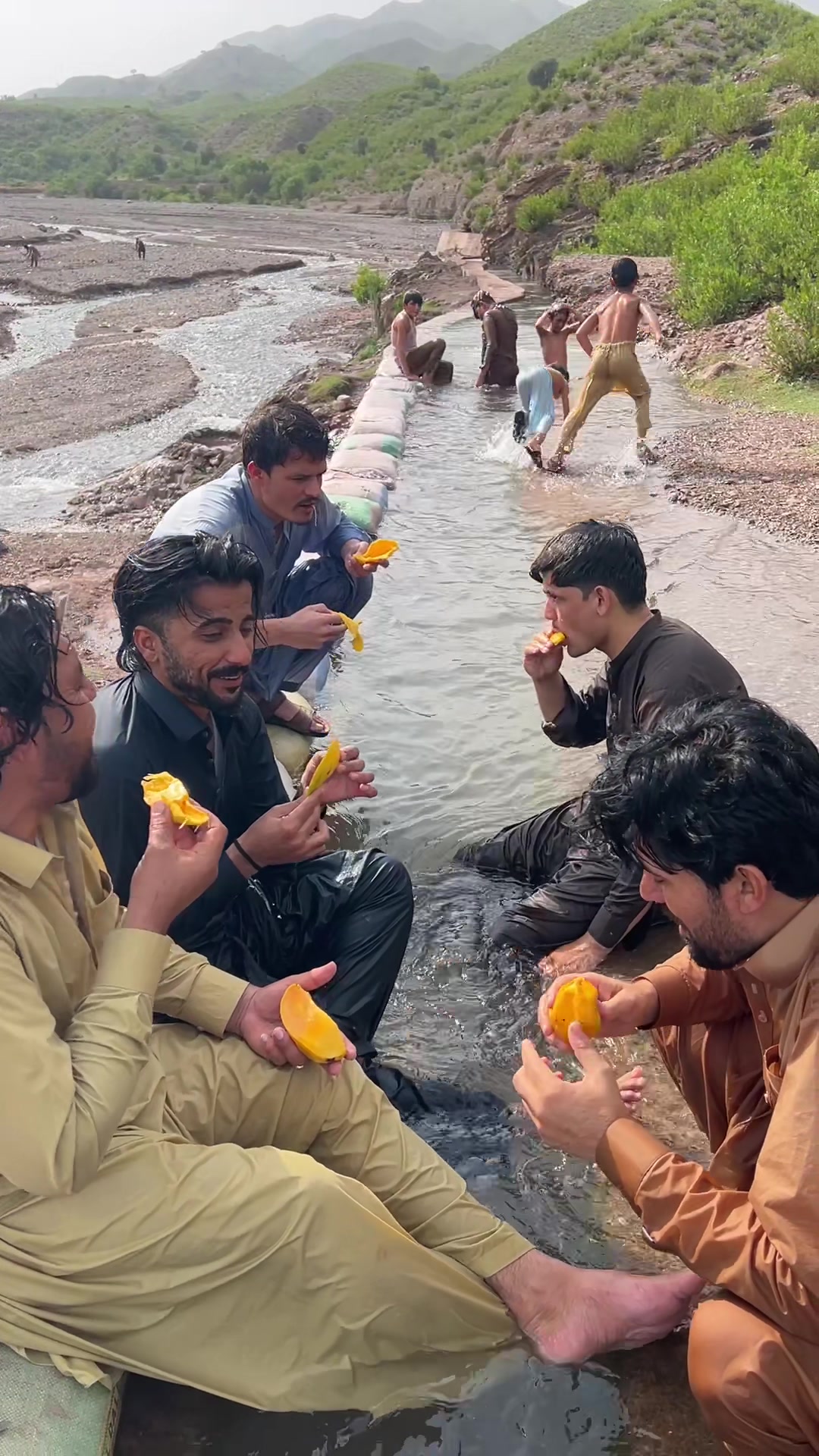 @Shinwari Graphy