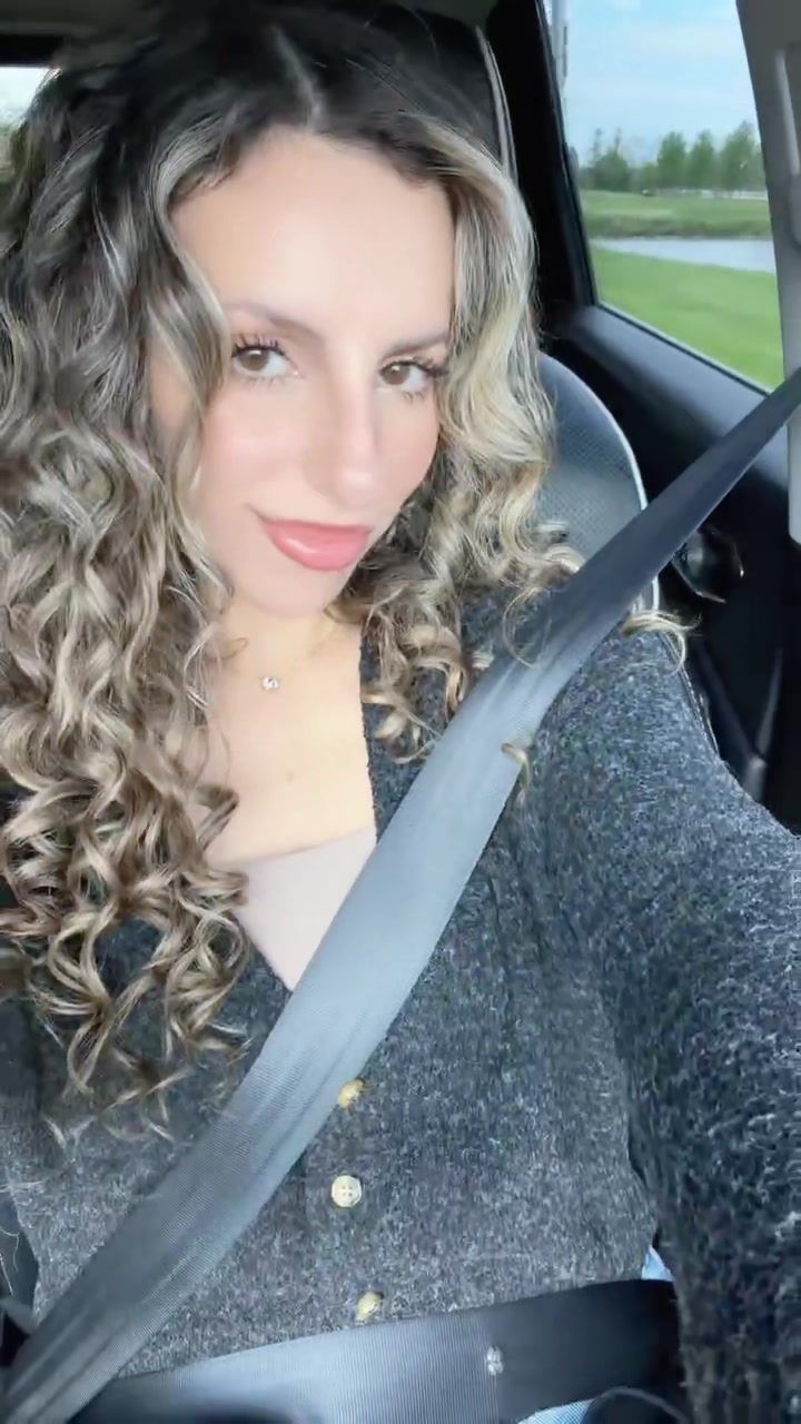 @tess_la