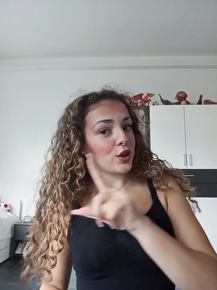 @𝐆𝐈𝐀𝐃𝐈𝐍𝐀 🤍