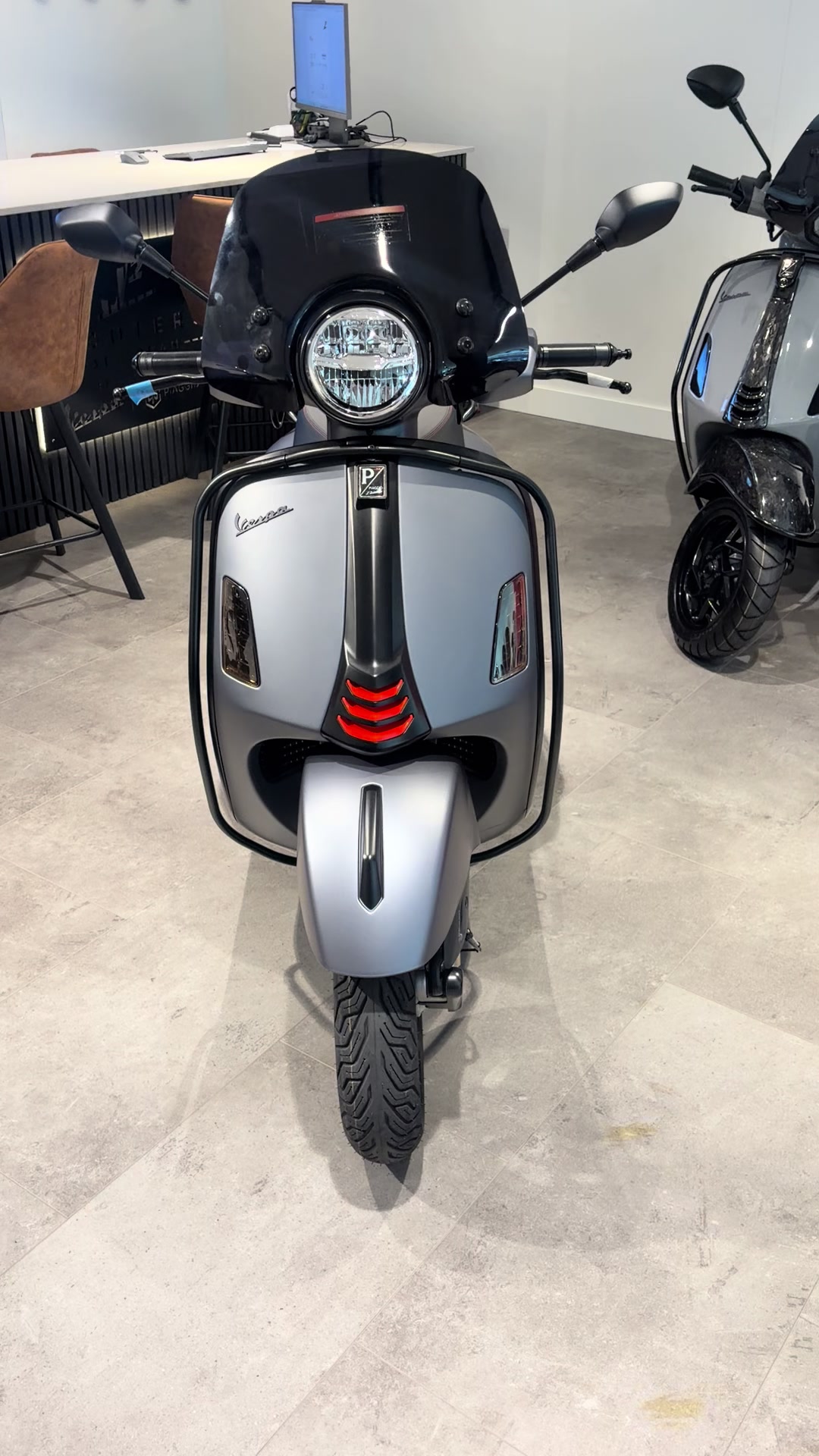 @J2 Scooters & Motoren