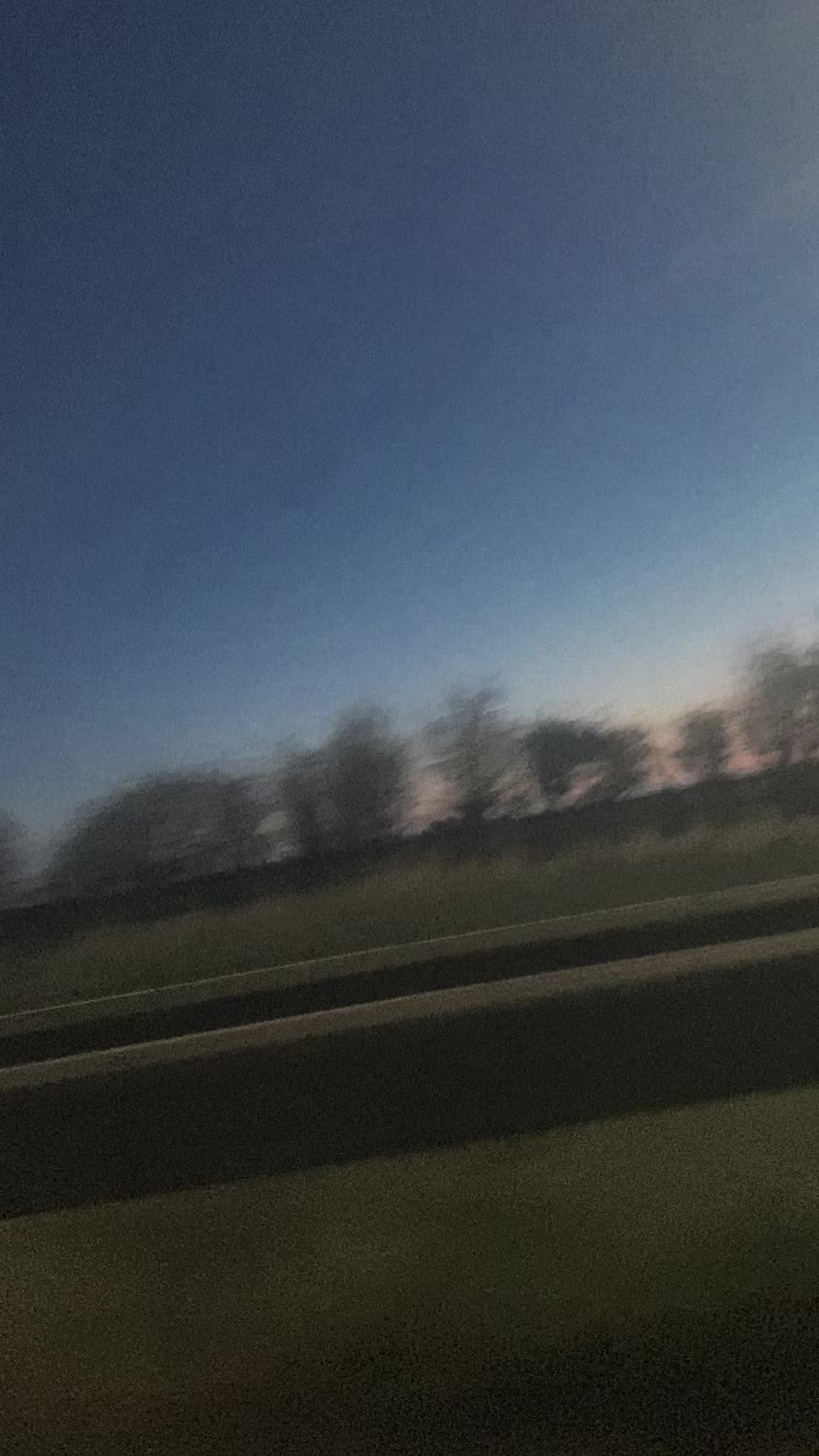 @Lyricslocator