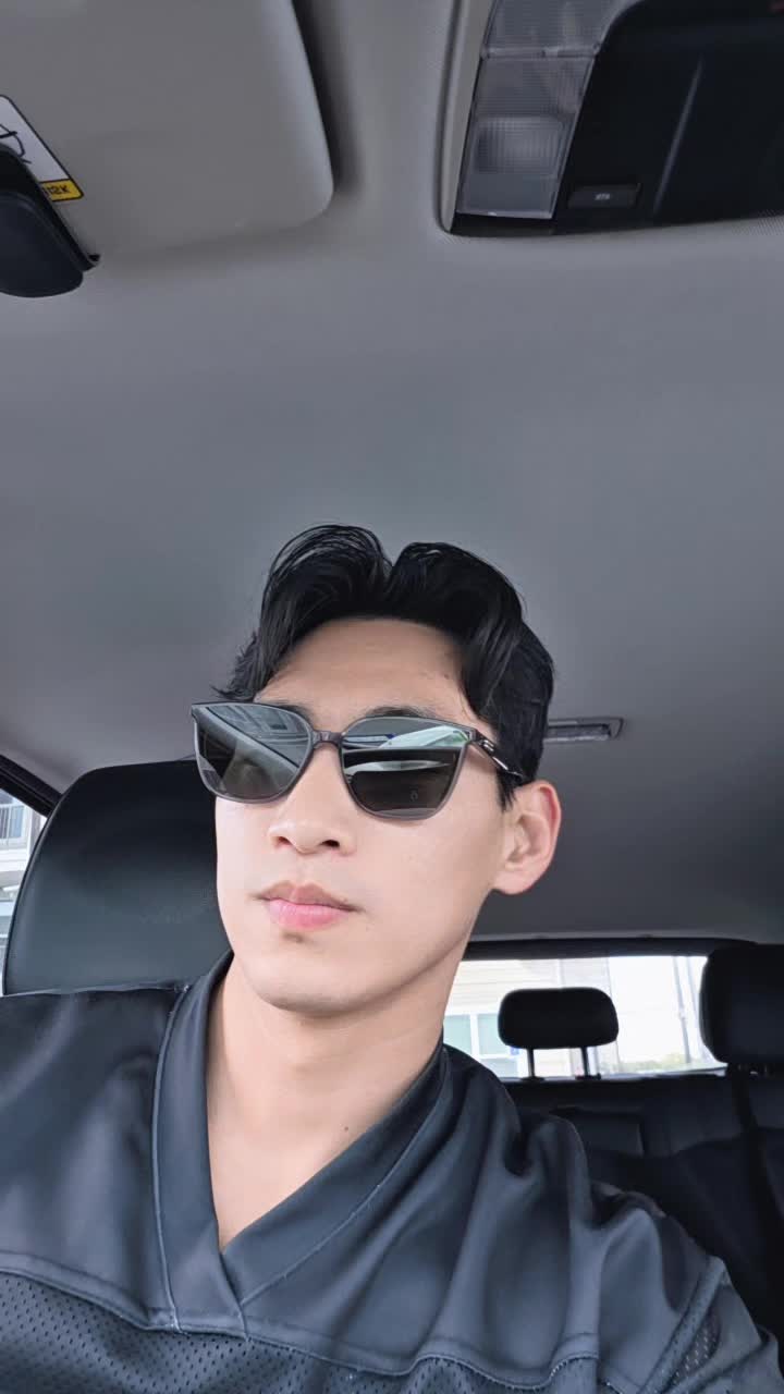 @🦦NaughyDaddy🦦사전트