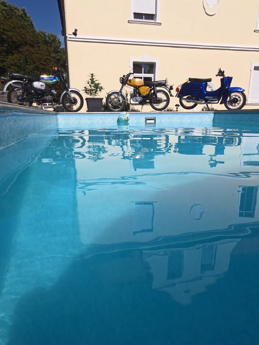 @Harley Simson