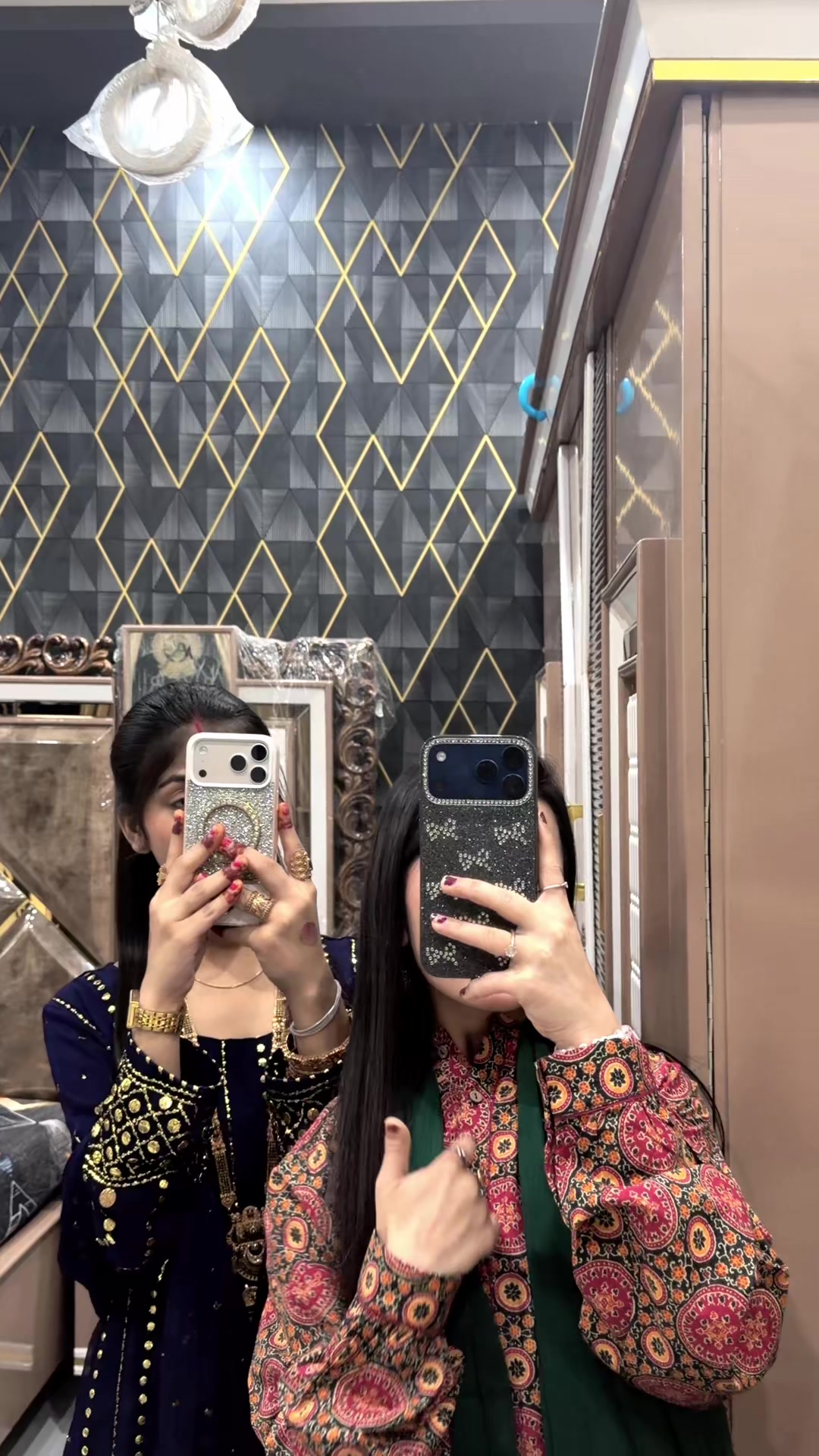@پرینا کماری🫀&hearts;️